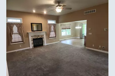 325 Forsythia Street SE, Demotte, IN 46310 - Photo 9