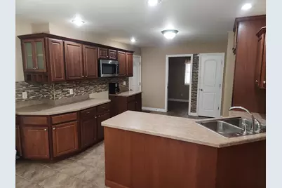325 Forsythia Street SE, Demotte, IN 46310 - Photo 5