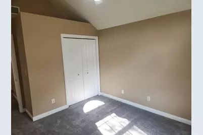 325 Forsythia Street SE, Demotte, IN 46310 - Photo 17