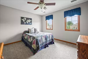 2252 Lennox Ln, Valparaiso, IN 46385 - Photo 21