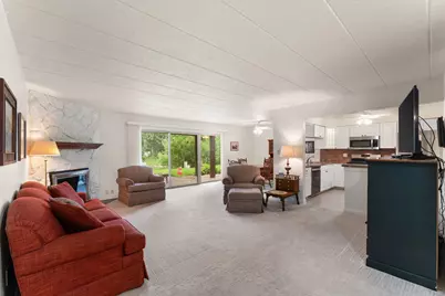 2511 E Lakeshore Drive #A2, Crown Point, IN 46307 - Photo 3