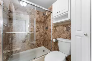 2511 E Lakeshore Dr, Crown Point, IN 46307 - Photo 15