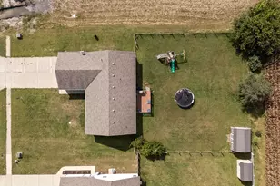 264 S Meadow Ln, Wheatfield, IN 46392 - Photo 9