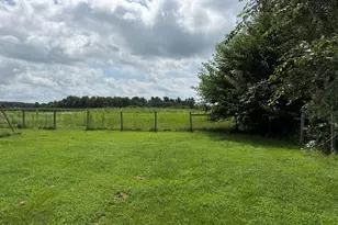 264 S Meadow Ln, Wheatfield, IN 46392 - Photo 9