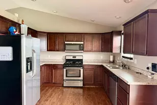 264 S Meadow Ln, Wheatfield, IN 46392 - Photo 17