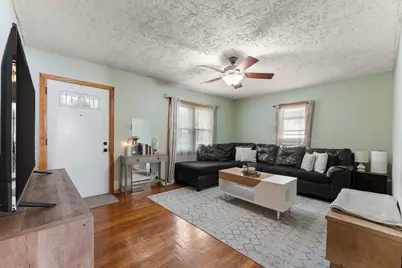 1045 177th Place, Hammond, IN 46324 - Photo 5