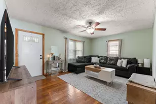 1045 177th Pl, Hammond, IN 46324 - Photo 5