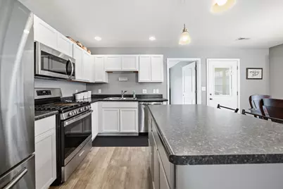 521 Blackstone Court, Kouts, IN 46347 - Photo 5