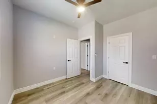 1333 W 21st Ave, Gary, IN 46407 - Photo 17