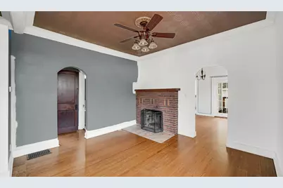 709 E Clark Street, Crown Point, IN 46307 - Photo 3