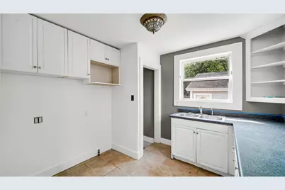 709 E Clark Street, Crown Point, IN 46307 - Photo 7