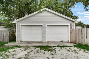 709 E Clark St, Crown Point, IN 46307 - Photo 21