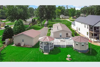 6877 S State Road 10, Knox, IN 46534 - Photo 5