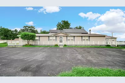 6877 S State Road 10, Knox, IN 46534 - Photo 13