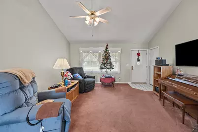 213 S Park Drive, Monticello, IN 47960 - Photo 7