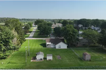 213 S Park Drive, Monticello, IN 47960 - Photo 5