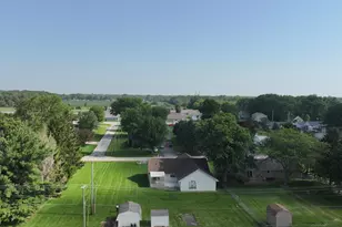 213 S Park Dr, Monticello, IN 47960 - Photo 5