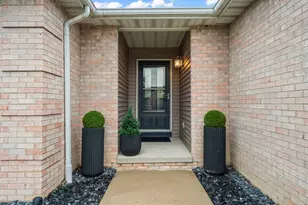 10723 Heather Dr, Crown Point, IN 46307 - Photo 3