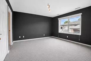 9835 Wildwood Cir, Munster, IN 46321 - Photo 13