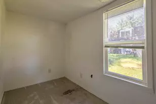 124 S Jackson Blvd, Chesterton, IN 46304 - Photo 11