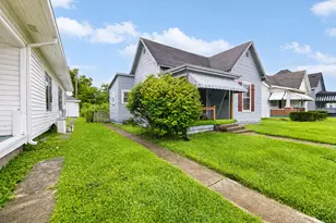 311 Howard St, Shelbyville, IN 46176 - Photo 3