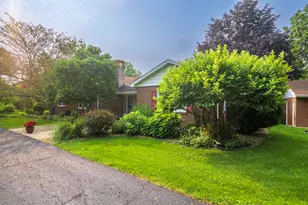 676 E Oak Hill, Chesterton, IN 46304 - Photo 1