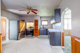 110 N Main St, Morocco, IN 47963 - Photo 9
