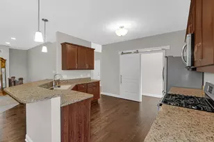 10370 White Sand Ln, Dyer, IN 46311 - Photo 7