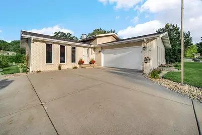 8569 Mathews Street, Crown Point, IN 46307 - Photo 3