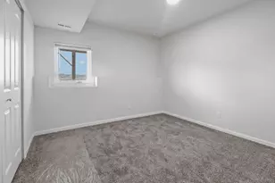 3041 W 82nd Pl, Merrillville, IN 46410 - Photo 11