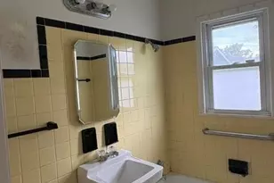 3600 St Joseph Pl, Hobart, IN 46342 - Photo 7