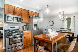 7650 W 84th Pl, Crown Point, IN 46307 - Photo 5
