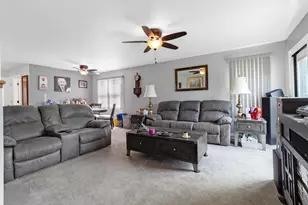 810 Pheasant Dr, Crown Point, IN 46307 - Photo 5