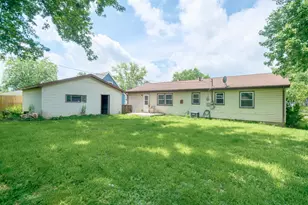 703 Dearborn Rd, Valparaiso, IN 46385 - Photo 5