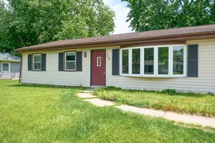703 Dearborn Rd, Valparaiso, IN 46385 - Photo 7