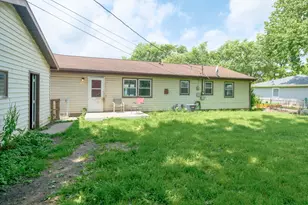 703 Dearborn Rd, Valparaiso, IN 46385 - Photo 3