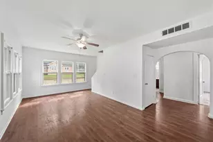 329 Hobart St, Michigan City, IN 46360 - Photo 5