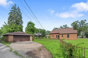 329 Hobart St, Michigan City, IN 46360 - Photo 21