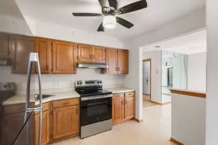 245 W Joliet St, Schererville, IN 46375 - Photo 9