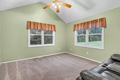 429 11th Circle SE, Demotte, IN 46310 - Photo 15