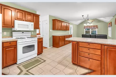 429 11th Circle SE, Demotte, IN 46310 - Photo 11