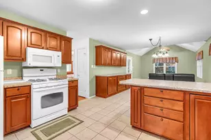 429 11th Circle SE, Demotte, IN 46310 - Photo 11