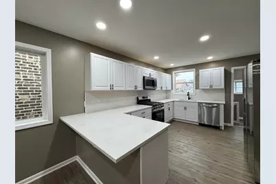 1724 Lake Avenue, Whiting, IN 46394 - Photo 7