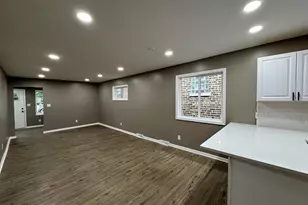 1724 Lake Ave, Whiting, IN 46394 - Photo 5