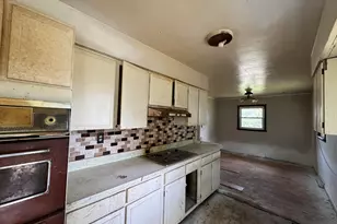 6657 Old Porter Rd, Portage, IN 46368 - Photo 7