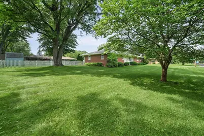 3605 Sunset Drive, Valparaiso, IN 46383 - Photo 27