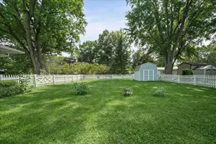 3605 Sunset Dr, Valparaiso, IN 46383 - Photo 25