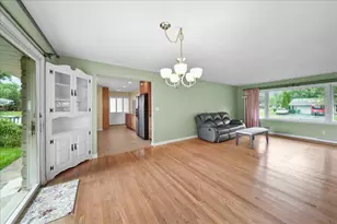 3605 Sunset Dr, Valparaiso, IN 46383 - Photo 7