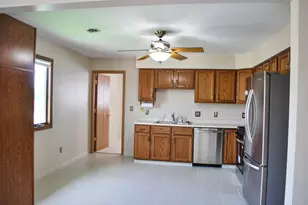247 Barbara Jean Dr, Schererville, IN 46375 - Photo 7