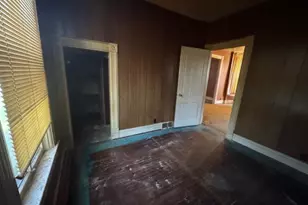 415 Cleveland, Michigan City, IN 46360 - Photo 17